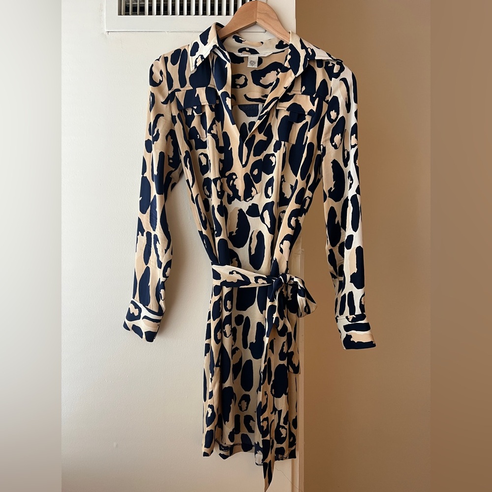 Diane Von Furstenberg Navy and Beige Animal Print Silk Dress
